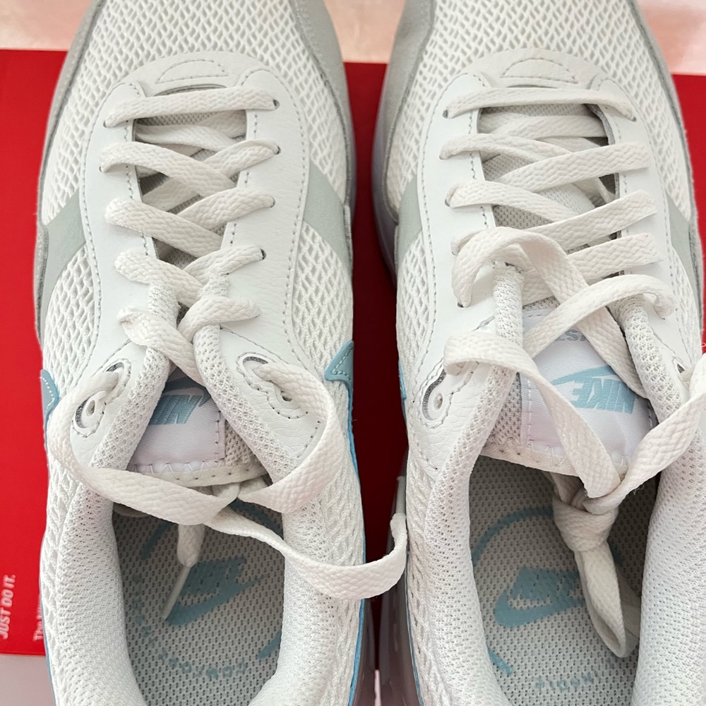 Nike Air Max White and Light Blue Athletic Shoes - Picture 12 of 12